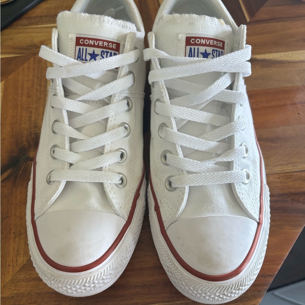 Women’s Converse Shoes